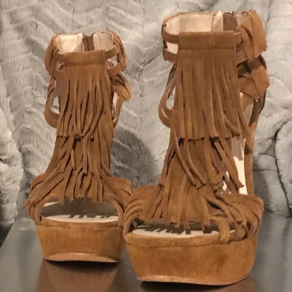 Tan Suede Leather heels Woman’s size 7.5 - Picture 2 of 5